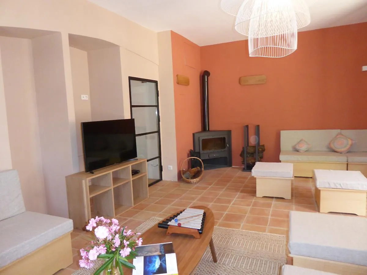 Bed and Breakfast Domaine De Saint Quentin Oppedette